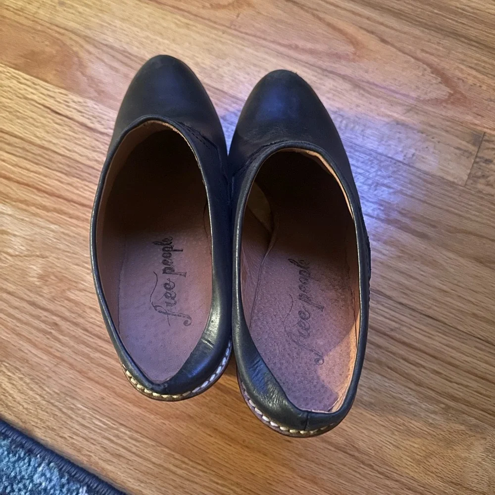 Women's Black Free People Leather Wedge Clogs - Picture 3 of 7